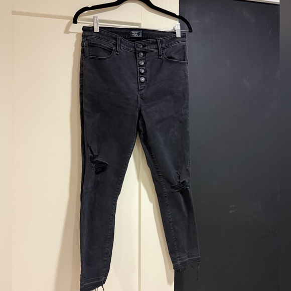 Abercrombie Simone High Rise Ankle Jean Button Fly Black Size 31 - Picture 1 of 3
